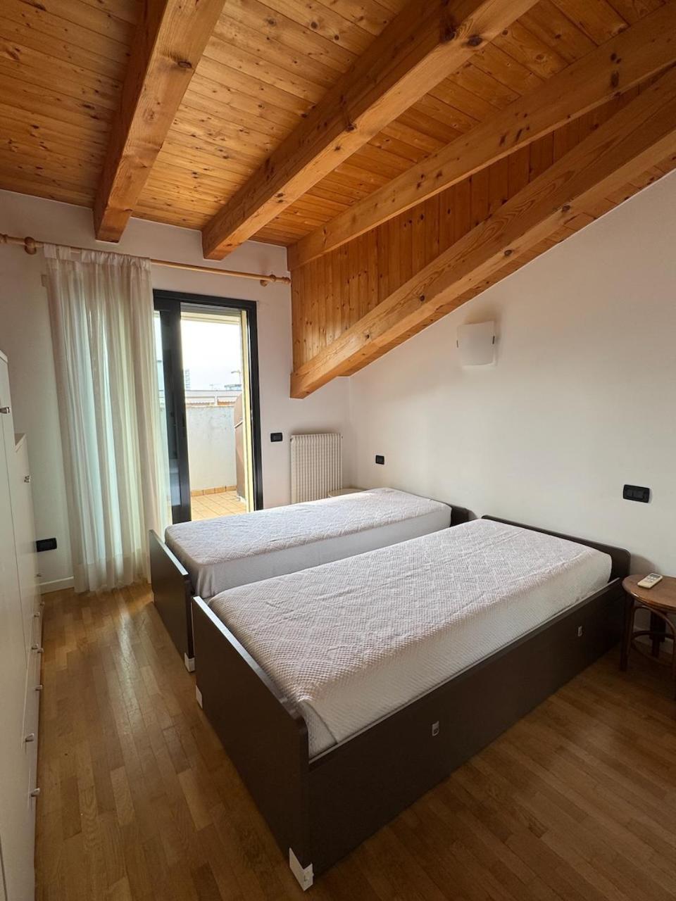 Marconi Deluxe Apartman Lido di Jesolo Kültér fotó